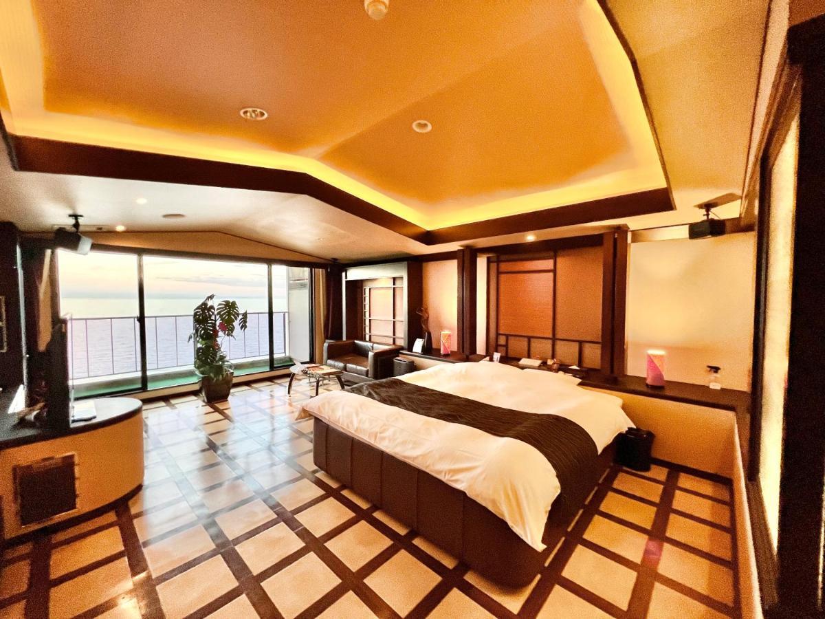 Sky Bali Style Beppu, Resort Love Hotel Exterior foto